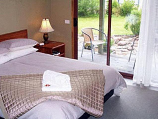 Mahitahi Lodge Bruce Bay Oda fotoğraf